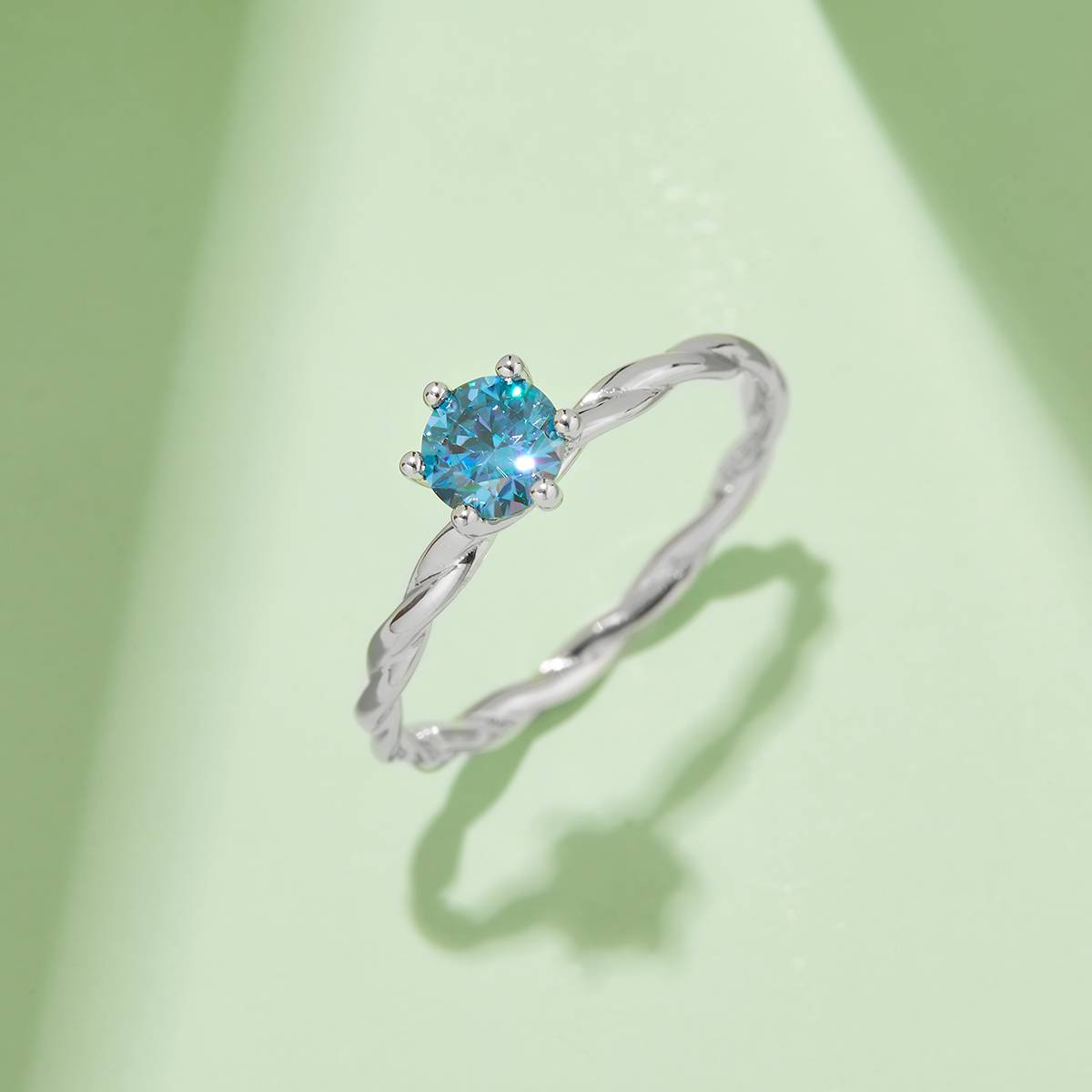 Straight arm Vine S925 Silver Plated Platinum Moissanite Women's Ring 50 Points D-Grade
